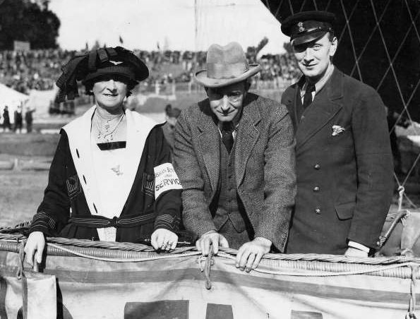 photograph: Mrs. John Dunville, Colonel John Dunville and Bobby Dunville at Solbosch, Brussels, September 1923